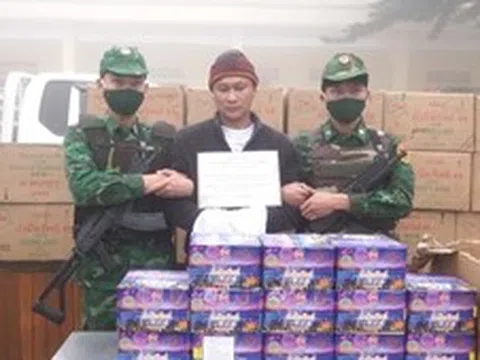 Bắt giữ đối tượng người Lào vận chuyển hơn 1 tấn pháo hoa nổ vào Việt Nam
