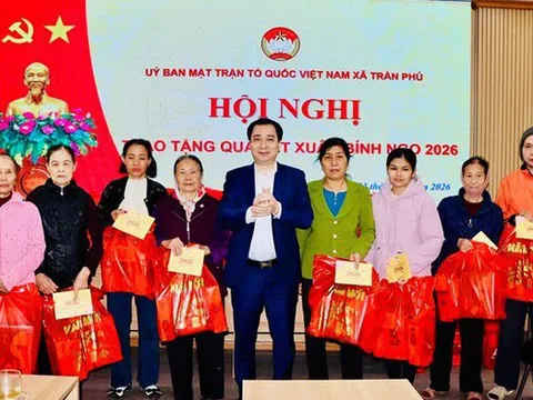 Hải Phòng: Tết sẻ chia đến với các gia đình khó khăn ở xã Trần Phú