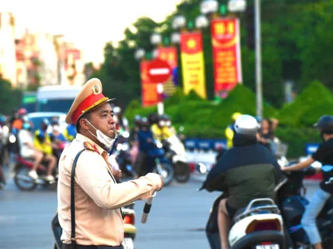 Cảnh sát giao thông triển khai hỗ trợ người dân về quê đón Tết