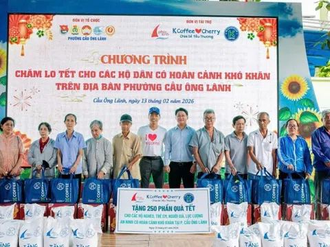 Phúc Sinh và K Coffee trao 750 phần quà, 130 triệu đồng chia sẻ yêu thương dịp Tết 2026