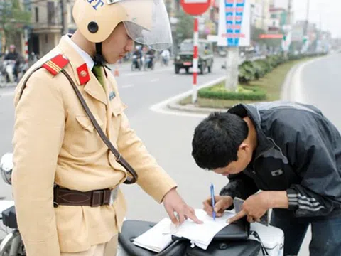 Lỗi đi xe máy dễ "dính" phạt 14 triệu đồng, không phải ai cũng biết