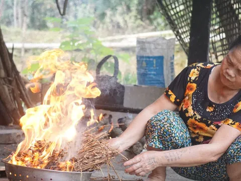 Bánh chưng đen – linh hồn ngày Tết của người Thái trắng