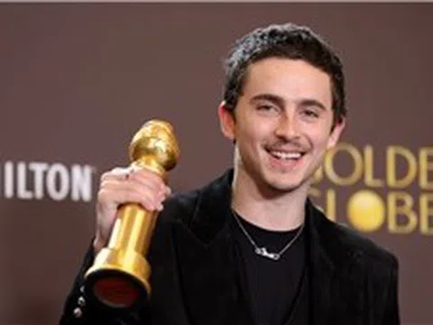 Quả cầu Vàng 2026: Timothée Chalamet lần đầu chạm tượng vàng