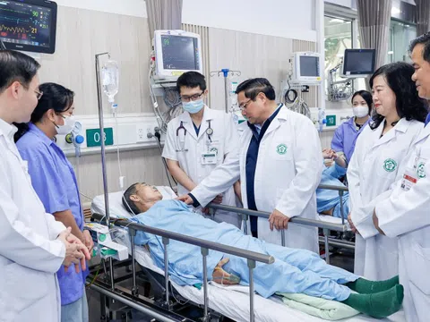 Thủ tướng: Phát huy vai trò các bệnh viện tuyến cuối 'giành giật sự sống, là hy vọng lớn nhất của người bệnh'