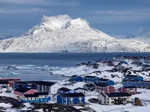 Khi Greenland “nóng” lên