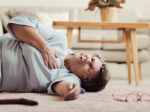 Người phụ nữ 61 tuổi tử vong vì một thói quen ăn uống "quen mặt" ai cũng dễ mắc phải