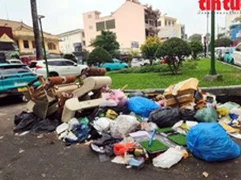 TP Hồ Chí Minh: Báo động nạn đổ trộm rác thải sinh hoạt dịp cận Tết