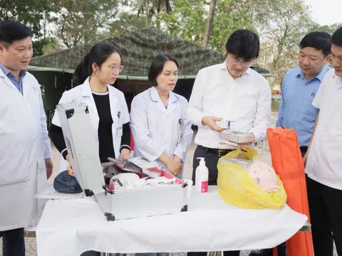 Hà Nội: Bố trí nhân viên y tế, xe cứu thương túc trực 24/24 phục vụ bắn pháo hoa Tết Nguyên đán