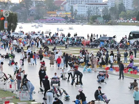 Đà Lạt- Mũi Né đông nghịt dịp Tết, resort kín phòng suốt kỳ nghỉ