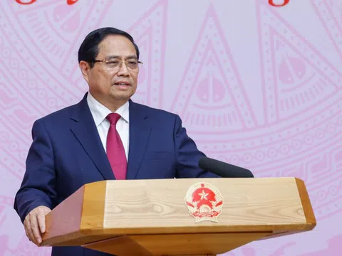 Thủ tướng: 'Giữ trọn y đức - Vững vàng y thuật – Nâng tầm y lý - Vượt qua nghịch cảnh – Tất cả vì dân'