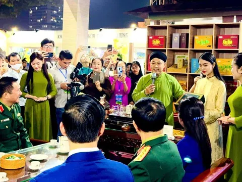 Hành trình đưa trà ra thế giới với niềm kiêu hãnh Việt