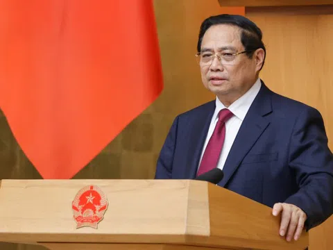 Thủ tướng: Xây dựng luật phải phân cấp, phân quyền tối đa và cắt giảm mọi thủ tục rườm rà