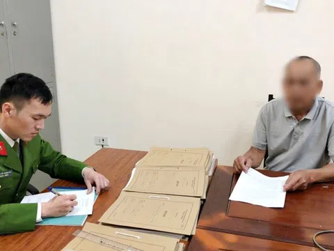 Tự ý "chặt chém" giá vé giữ xe tại lễ hội, 2 người bị phạt hơn 30 triệu đồng