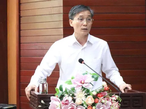 Chủ tịch Hội Luật gia Việt Nam trình bày cam kết trước cử tri Đà Nẵng