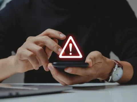 Đăng nhập vào đường link lạ, người phụ nữ mất gần 1 tỷ đồng trong tài khoản