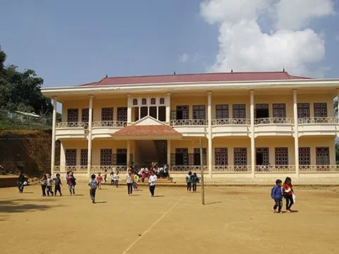 Thành lập Ban Chỉ đạo xây dựng trường học cho các xã biên giới