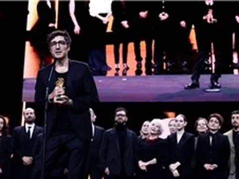 Bộ phim 'Gelbe Briefe' giành giải Gấu Vàng