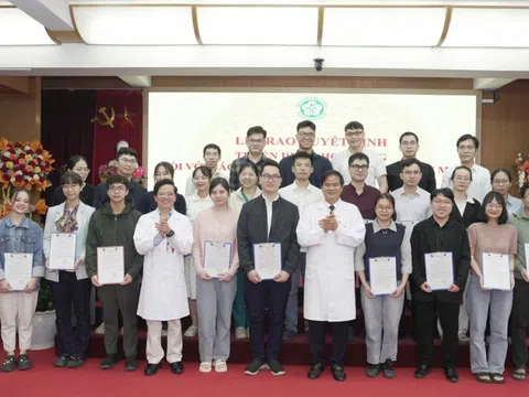 Bệnh viện Bạch Mai tuyển dụng hơn 100 bác sĩ nội trú