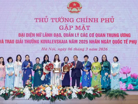 Thủ tướng: Phụ nữ Việt Nam vượt qua chính mình, trở thành lực lượng nòng cốt, nhân tố kiến tạo tiến trình đổi mới và phát triển