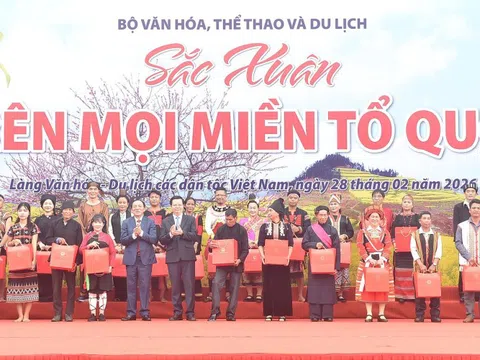 Phó Thủ tướng Mai Văn Chính dự Ngày hội 'Sắc xuân trên mọi miền Tổ quốc' năm 2026