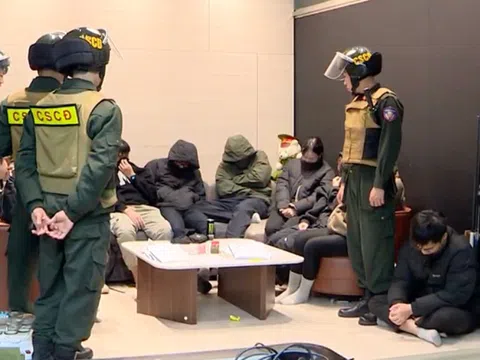 Từ chuyện "xôi lạc" bị khởi tố