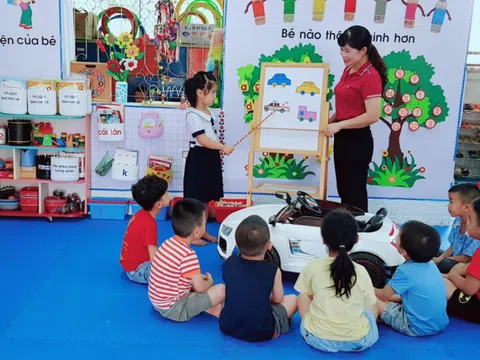 Mỗi giáo viên mầm non không kiêm nhiệm quá 2 nhiệm vụ