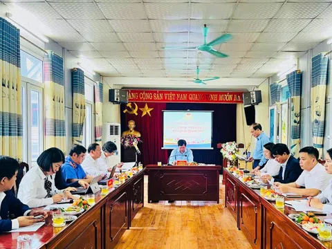 Phó Chủ tịch thường trực Hội Luật gia Việt Nam làm việc với Hội Luật gia tỉnh Điện Biên