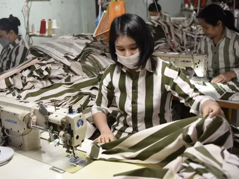 Đề xuất công khai mã QR để người nhà gửi tiền cho phạm nhân