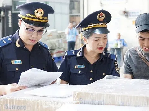 Xuất nhập khẩu tăng trưởng 2 con số; vi phạm thương mại vẫn diễn biến phức tạp