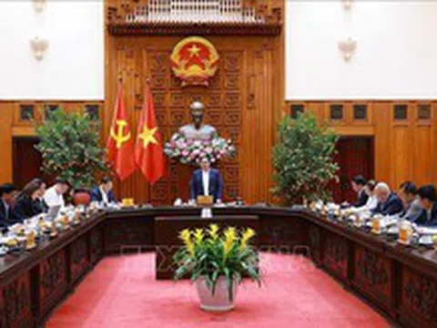 Thủ tướng: Sử dụng ngay Quỹ bình ổn giá xăng dầu trong ngày 10/3