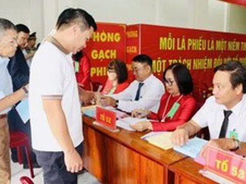 Hơn 93% cử tri cả nước đã đi bầu cử, 5 tỉnh đạt tỉ lệ gần tuyệt đối