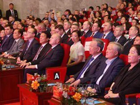 Tổng Bí thư Tô Lâm dự Chương trình giao lưu nghệ thuật 'Tâm hồn Nga trong lòng Việt Nam'