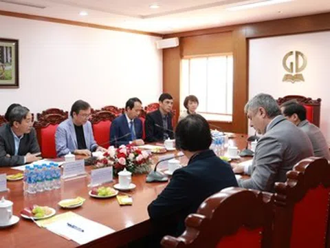 Nhà xuất bản Giáo dục Việt Nam làm việc với Uỷ ban Đối ngoại Thành phố Saint Petersburg: Mở rộng hợp tác xuất bản và giao lưu văn hoá