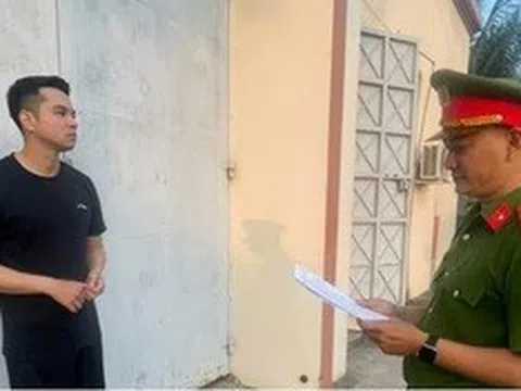 Bắt đối tượng chém người rồi vào bệnh viện tâm thần làm thủ tục nhập viện