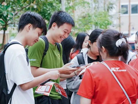 Sinh viên tìm cơ hội tại ngày hội việc làm logistics lớn nhất năm