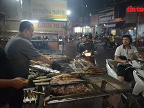 TP Hồ Chí Minh: Phố cá lóc thâu đêm đỏ lửa phục vụ ngày vía Thần Tài