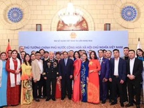 Thủ tướng Phạm Minh Chính gặp gỡ cán bộ, nhân viên Đại sứ quán và cộng đồng người Việt Nam tại Liên bang Nga