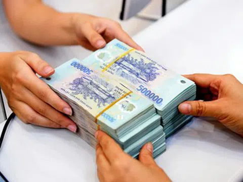 Hộ kinh doanh tính thuế thế nào nếu doanh thu 2026 khác với nhóm nộp thuế năm 2025?