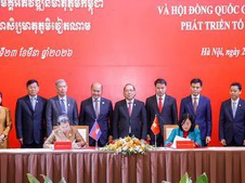 Việt Nam và Campuchia tăng cường hợp tác công tác Mặt trận