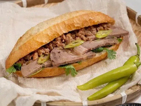 Quảng Ngãi: Chủ tiệm bánh mì nói về xuất xứ nguyên liệu vụ 19 người nhập viện nghi ngộ độc