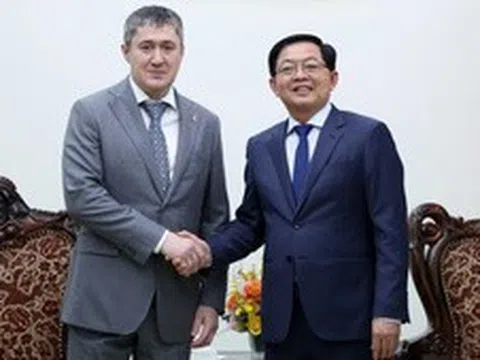 Phó Thủ tướng Hồ Quốc Dũng tiếp Thống đốc tỉnh Perm, Liên bang Nga