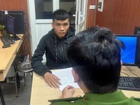 Triệu tập nam thanh niên chặn đầu, tát chị họ liên tiếp