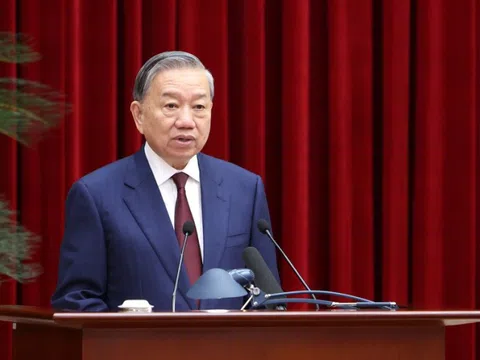 Nhiều văn kiện, nghị quyết quan trọng được thông qua tại Hội nghị Trung ương lần thứ 2