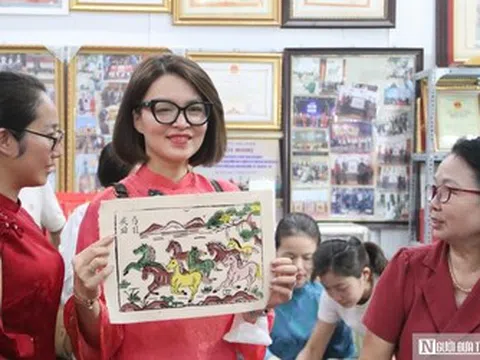 Làng tranh Đông Hồ rộn ràng trước giờ khắc được thế giới gọi tên