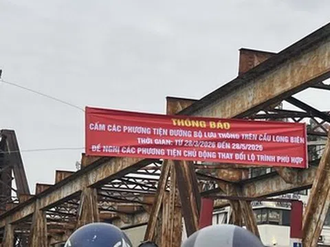 Hà Nội tạm cấm xe đi qua cầu Long Biên trong 2 tháng để sửa chữa