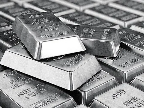 Giá bạc hôm nay (27/3): Giá bạc trong nước tiếp đà giảm, bạc thế giới lại phục hồi mạnh