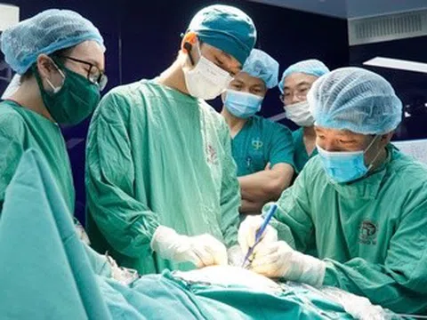 Khơi thông visa, tạo lực đẩy để du lịch y tế Việt Nam "cất cánh"