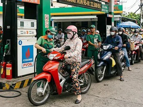 Huế chỉ đạo ‘nóng’ nhằm ngăn chặn tình trạng cây xăng bán 'cầm chừng'