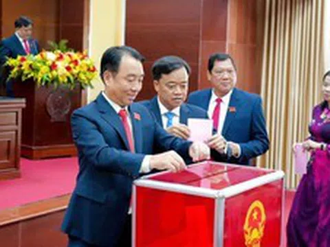 Chủ tịch HĐND, Chủ tịch UBND tỉnh Cà Mau tái đắc cử
