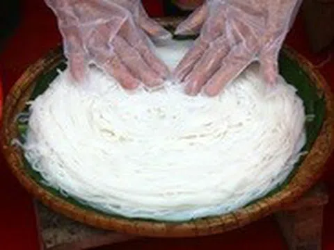 Giống gạo đặc biệt ở làng bún 400 tuổi được công nhận là di sản văn hóa quốc gia